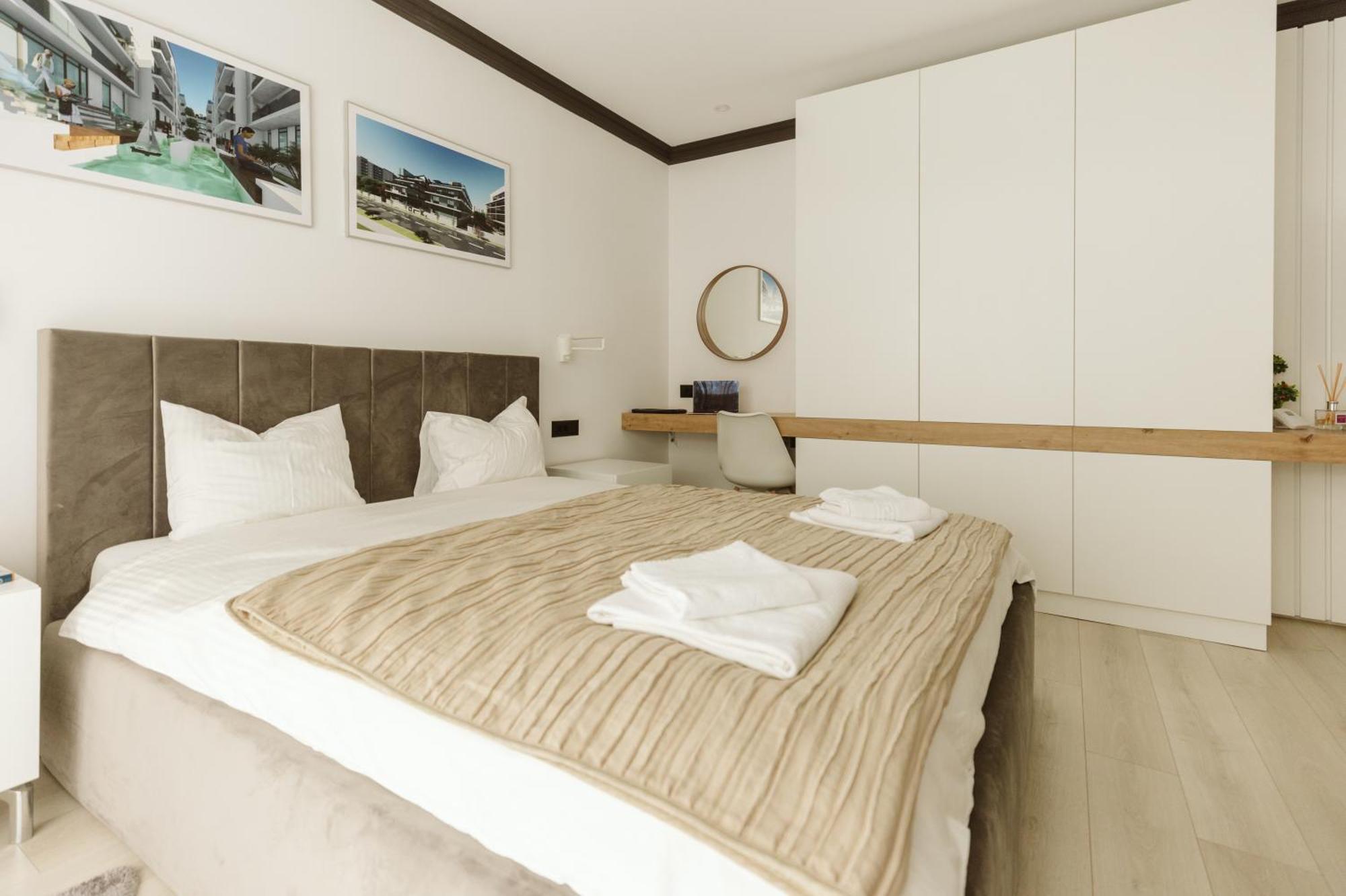 Parliament Apartment *